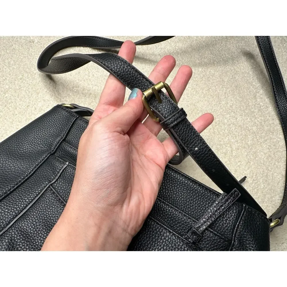 St John's Bay: Black Leather Cross Body Purse
